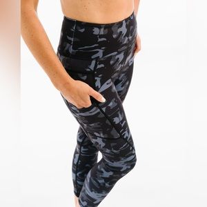 ZYIA Camo Capri Leggings